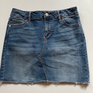 Celebrity Pink raw hem denim mini skirt.  Size 26